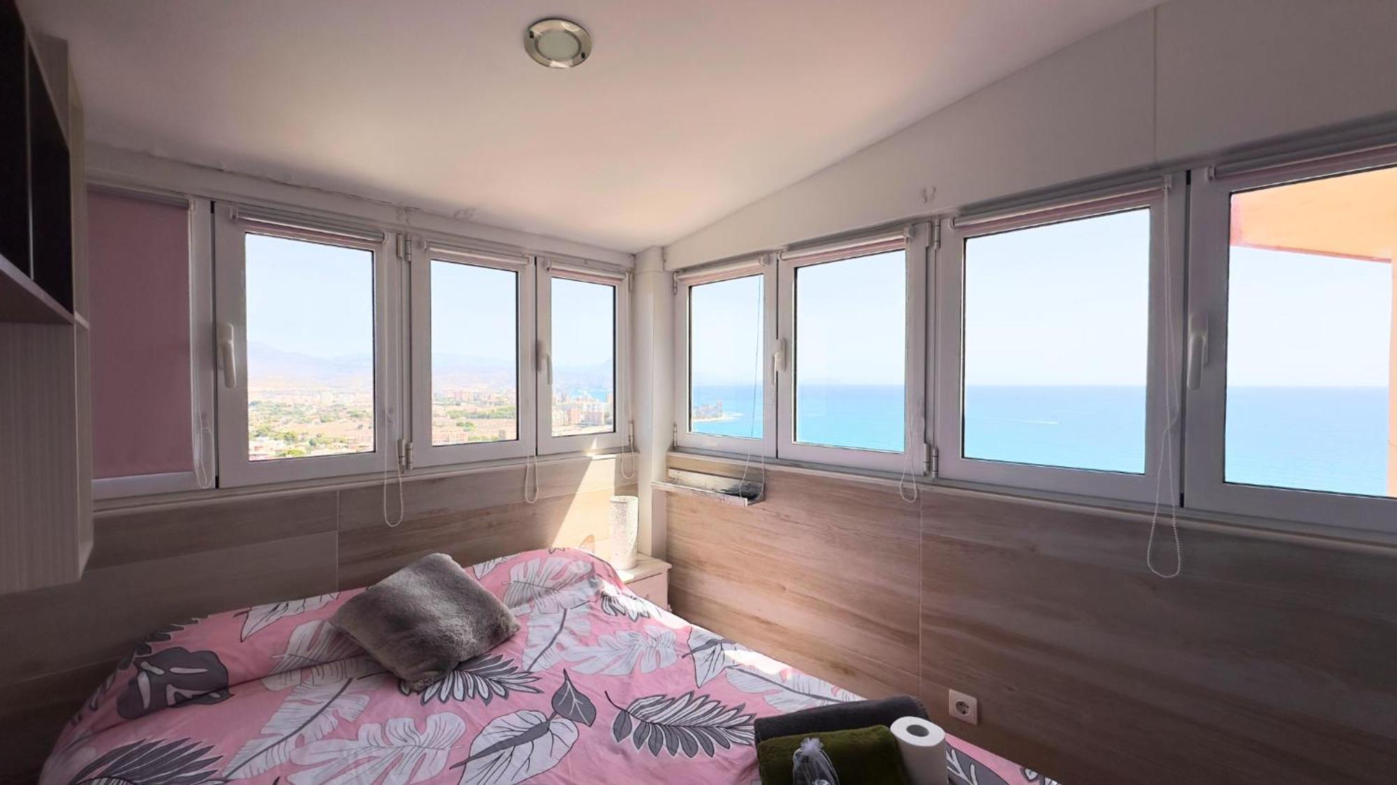 Апартаменты Atico A 50M Del Mar. Parking Gratis. A/C Кампелло Экстерьер фото